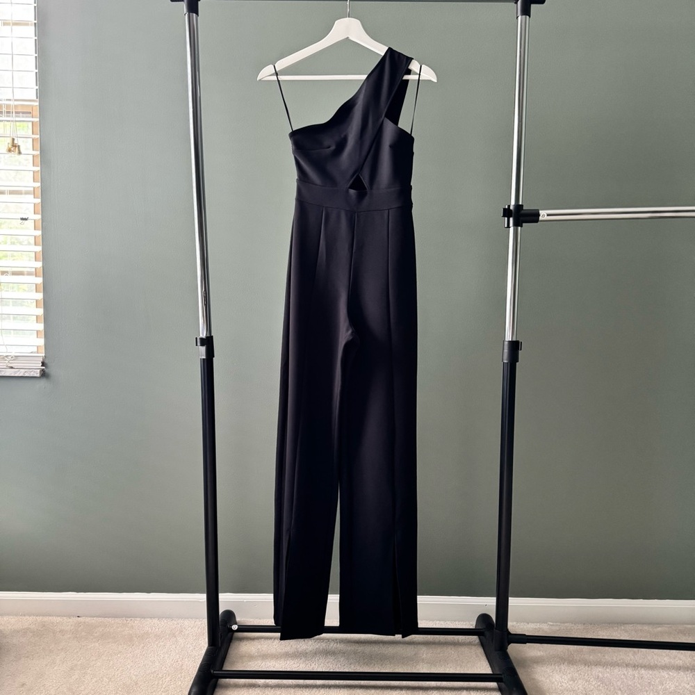 Abercrombie & Fitch Black One-Shoulder Jumpsuit - Picture 2 of 6